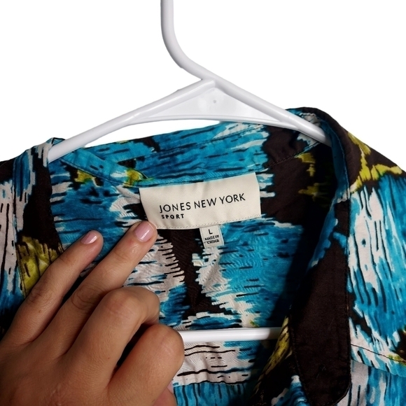 JONES NEW YORK LONG SLEEVE FLORAL BUTTON DOWN SIZE LARGE - Picture 2 of 5